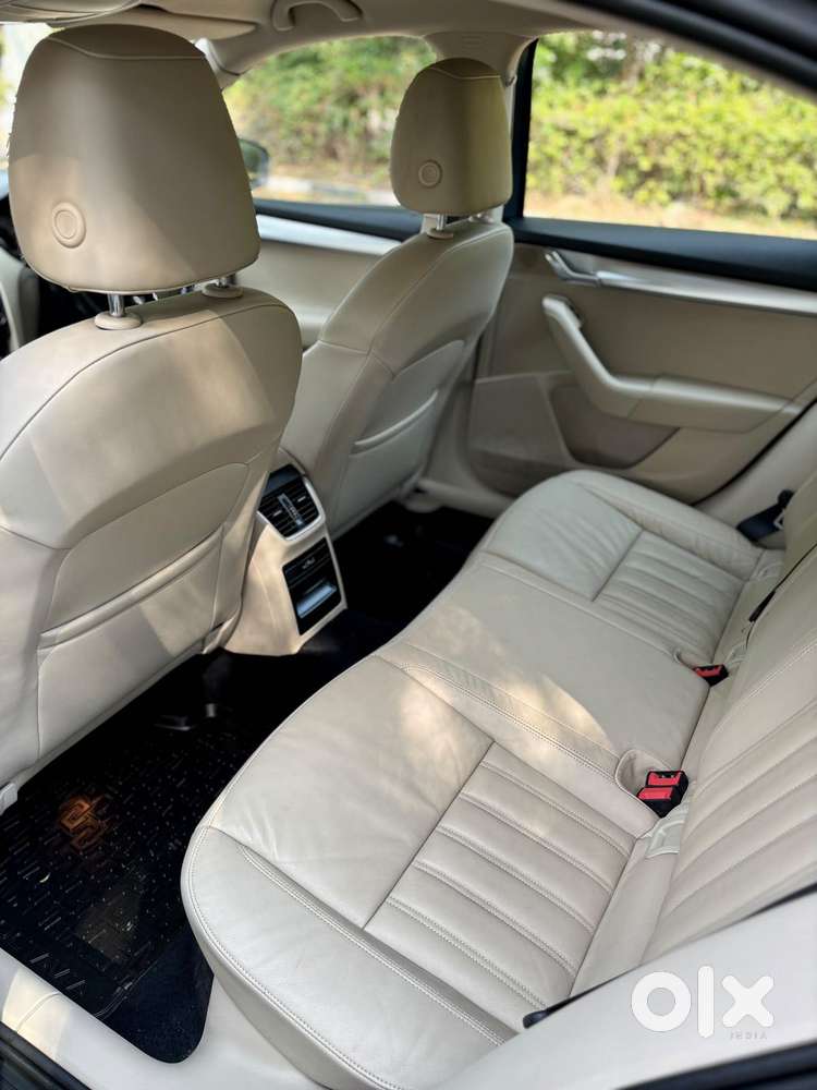 Skoda Octavia 1.8 Elegance Tsi At, 2018, Petrol