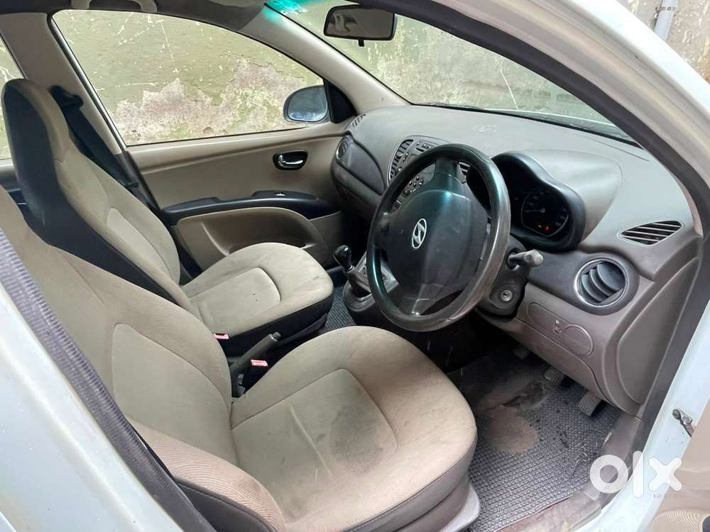 Hyundai I10 Sportz Petrol 2011