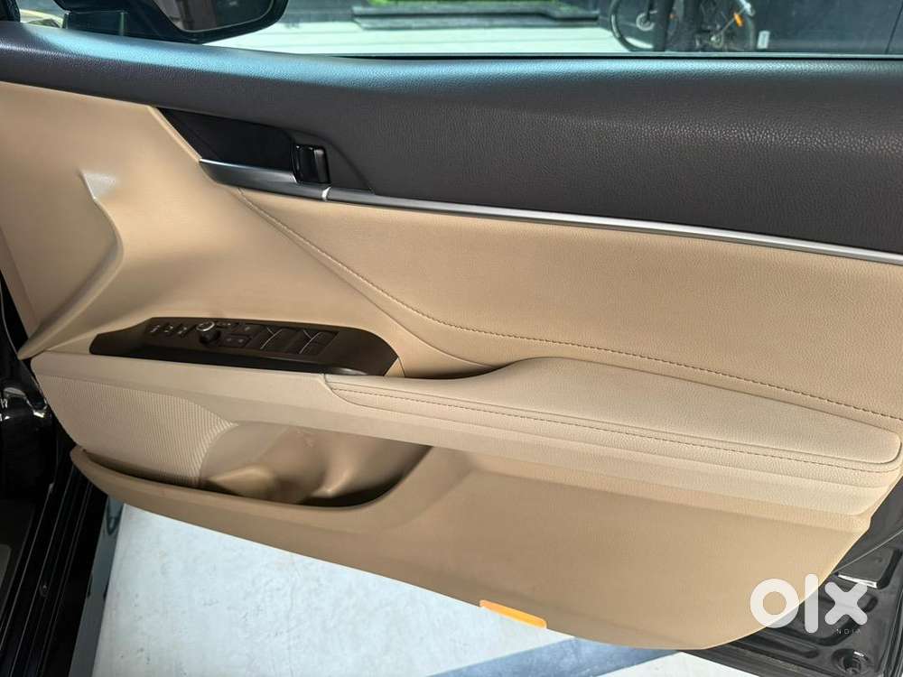 Toyota Camry Hybrid 2023  Extended Warranty  30,000 Km  22 Km/l