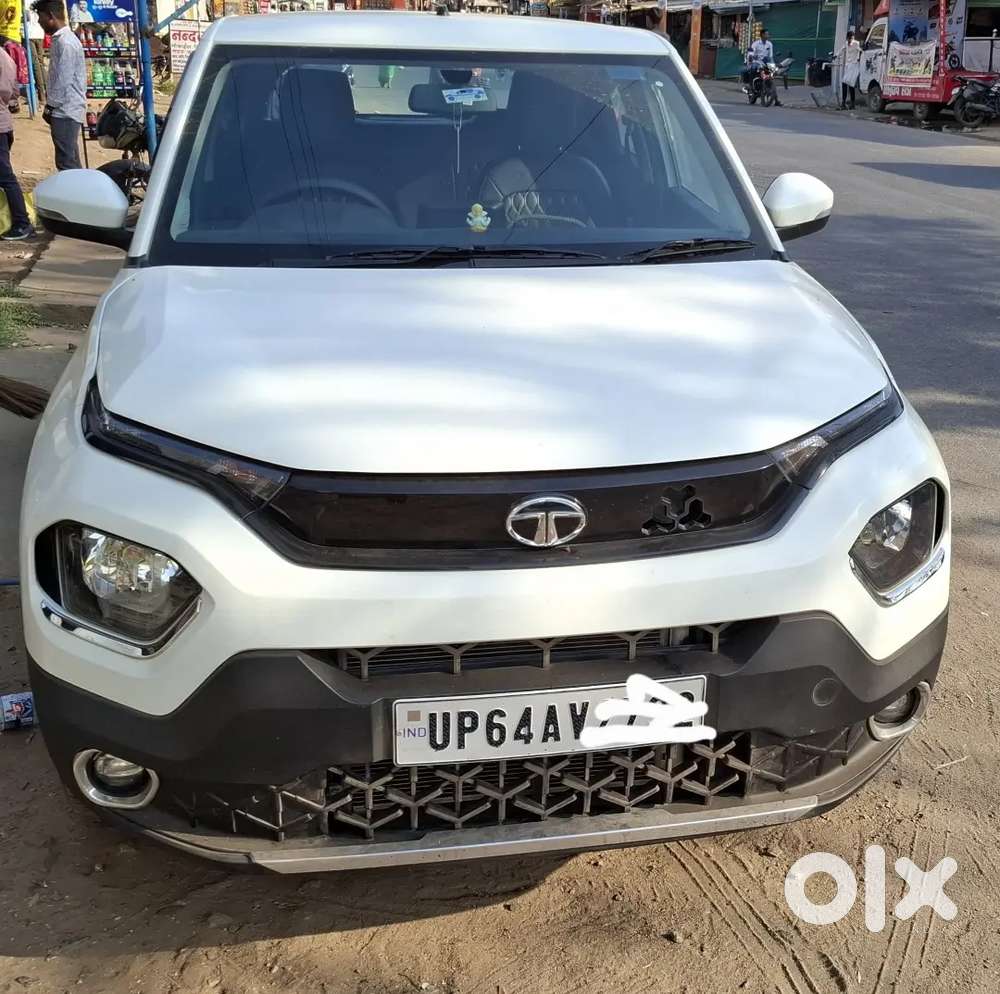 Tata Punch Adventure , 19,000 Km  चली ₹40,000+ की एक्सेसरीज के साथ!