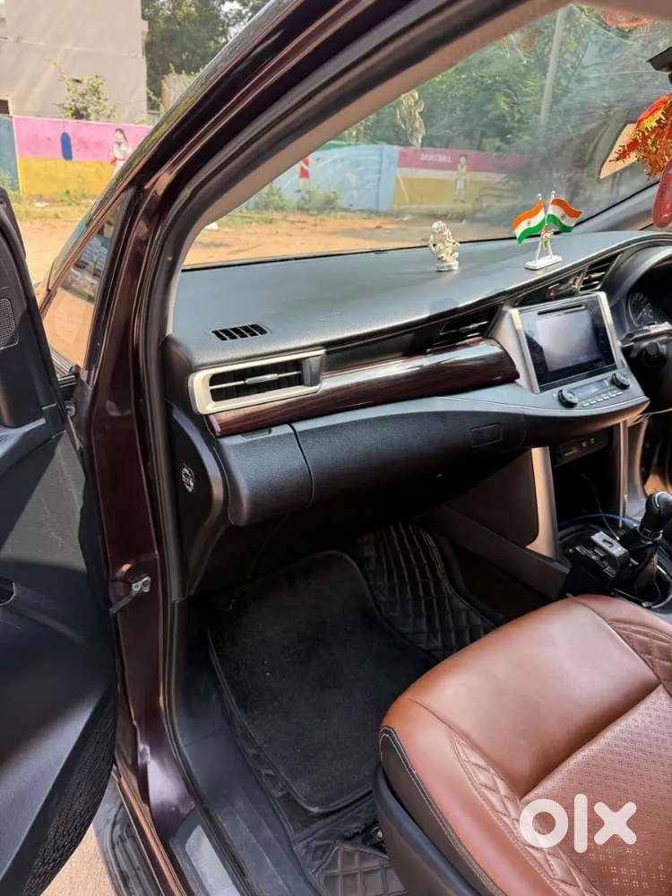 Toyota Innova Crysta 2018 Diesel 130000 Km Driven