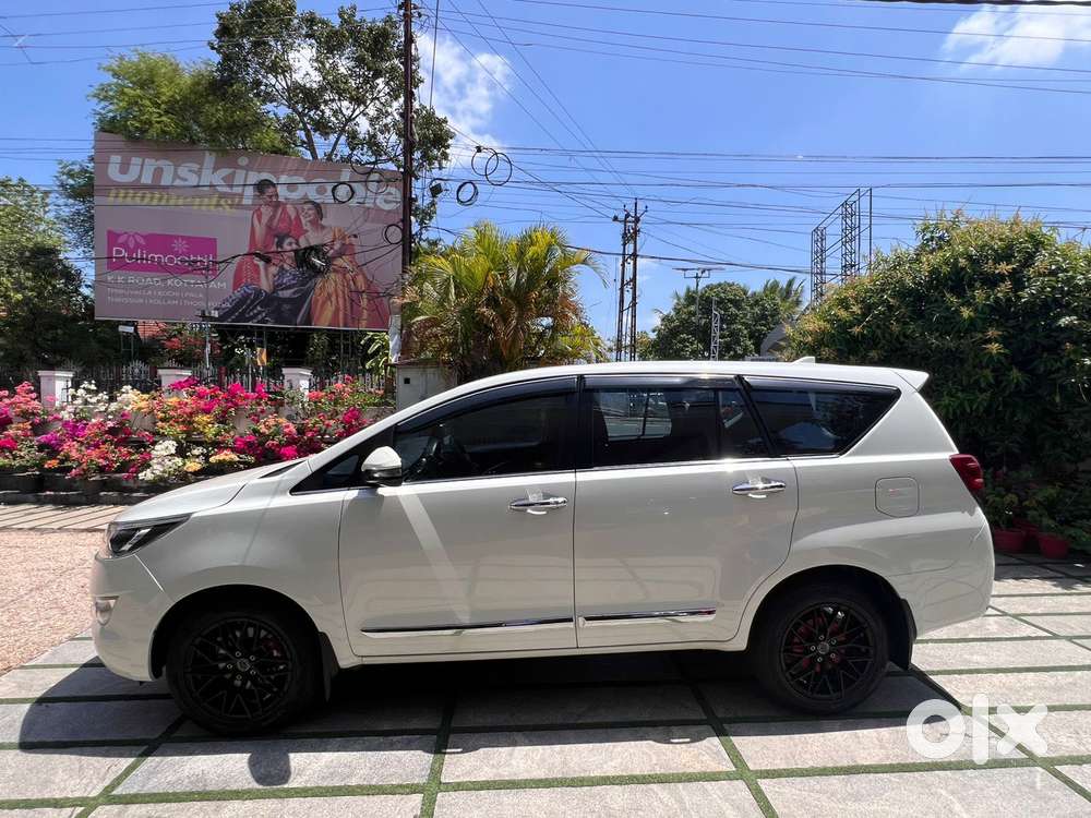 Toyota Innova Crysta 2.4 V 7 Str, 2018, Diesel