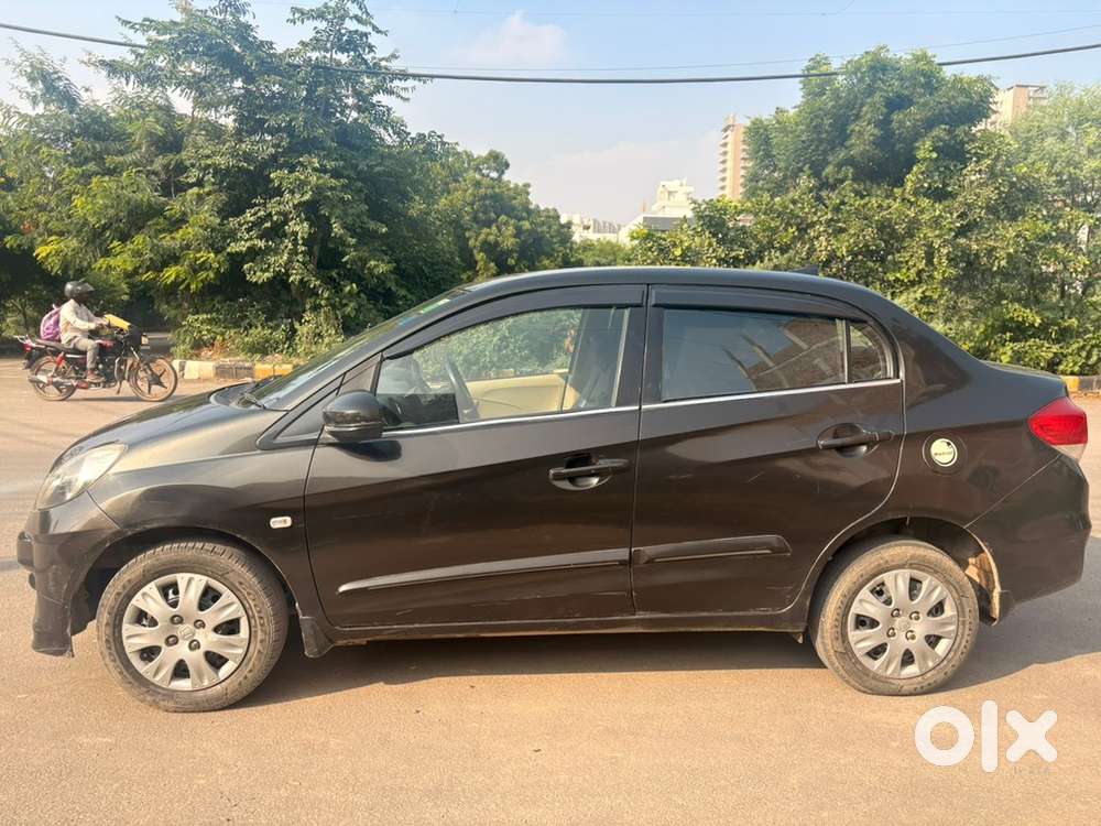 Honda Amaze Petrol 2015