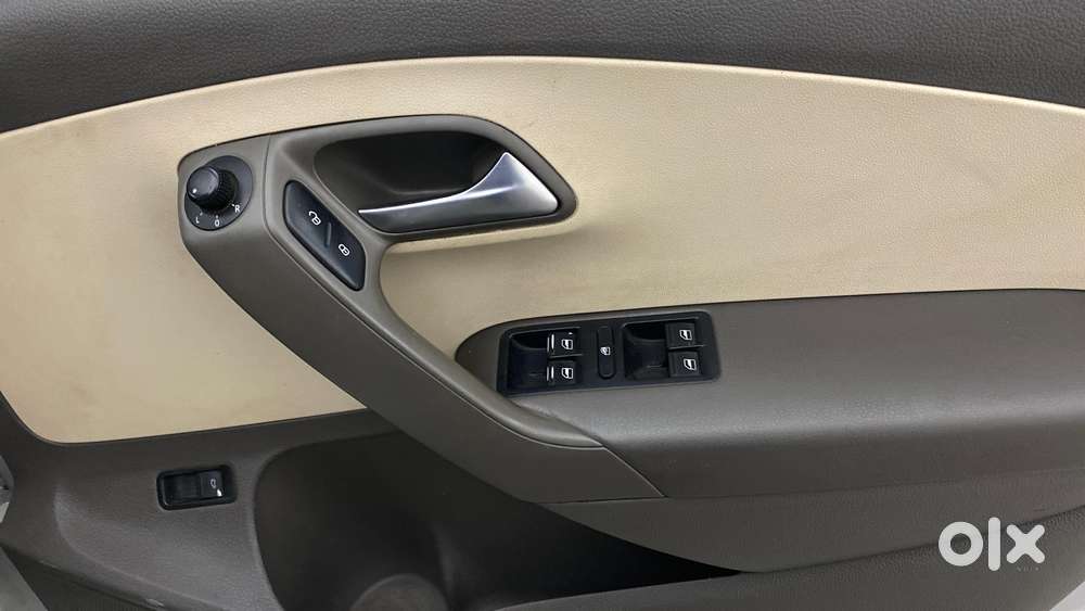 Volkswagen Vento 2010-2013 Petrol Highline, 2013, Petrol