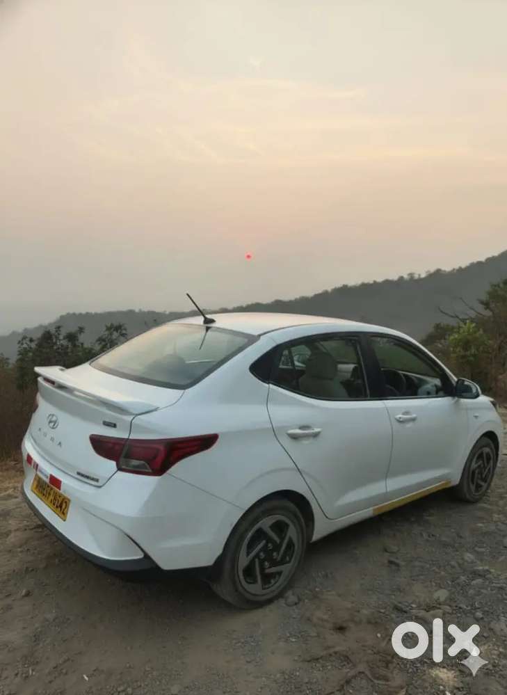 Hyundai Aura S Cng  Excellent Condition  11,700kms  No Loan