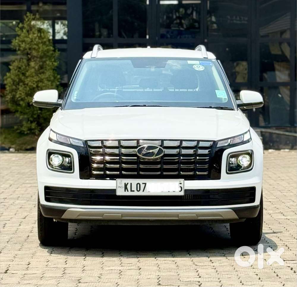 Hyundai Venue 1.0 S (o) Turbo Dct, 2024, Petrol