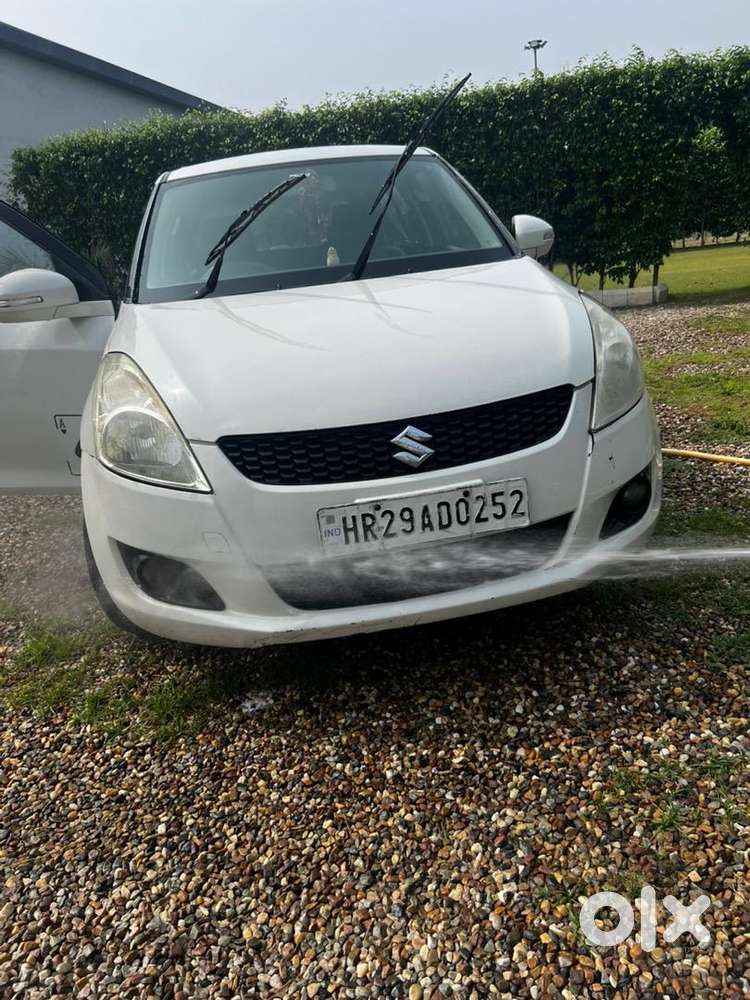 Maruti Suzuki Swift 2012 Cng & Hybrids 131000 Km Driven