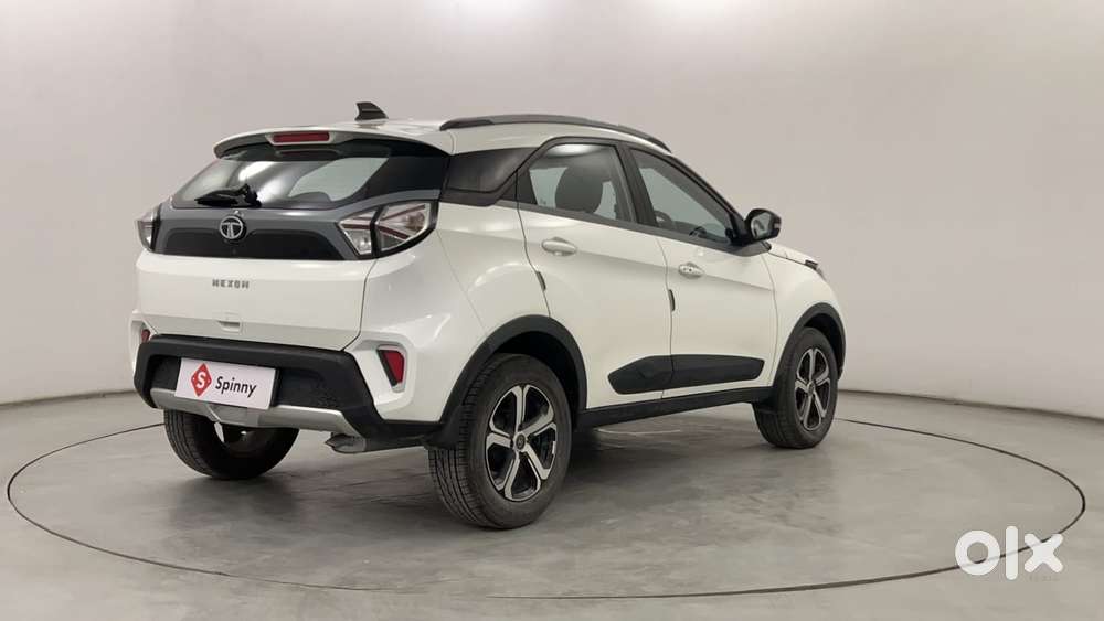 Tata Nexon Xz Plus (hs), 2022, Petrol