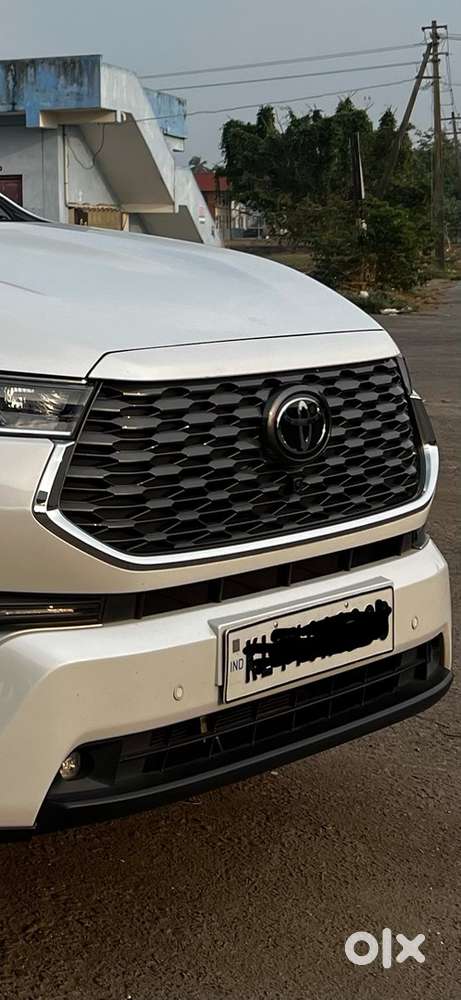 Toyota Innova Hycross 2024 Cng & Hybrids Well Maintained