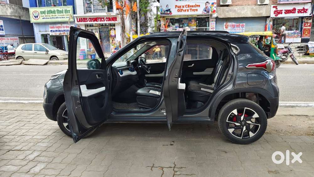 Tata Punch 1.2 Revotron Accomplished Camo Amt, 2022, Petrol