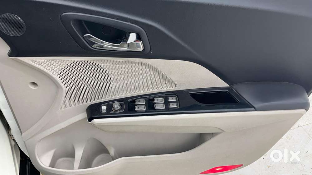 Mahindra Xuv300 W8 Diesel, 2019, Diesel