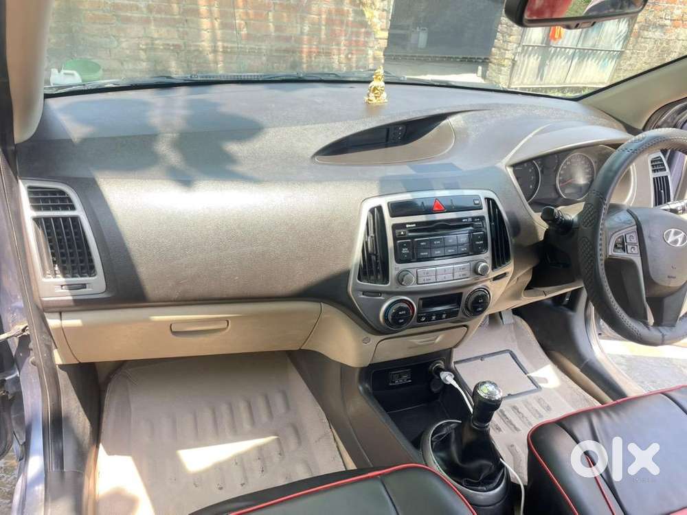 Hyundai I20 2013 Petrol 150000 Km Driven