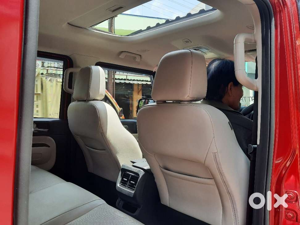 Mahindra Thar Roxx Ax5 L Diesel At 2wd, 2025, Diesel