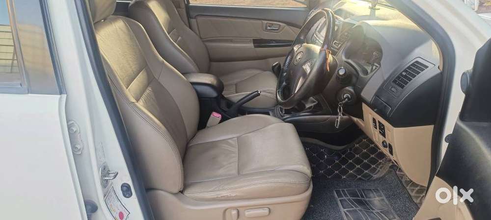 Toyota Fortuner 3.0 4x2 Mt, 2015, Diesel