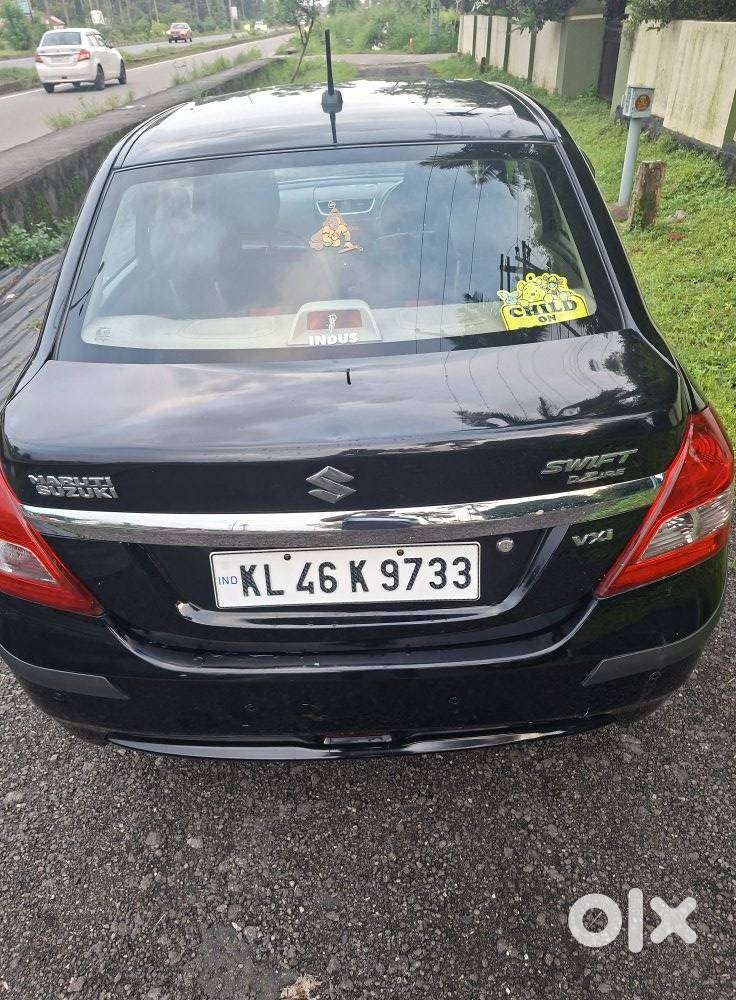 Maruti Suzuki Swift Dzire 1.2 Vxi Bsiv, 2014, Petrol