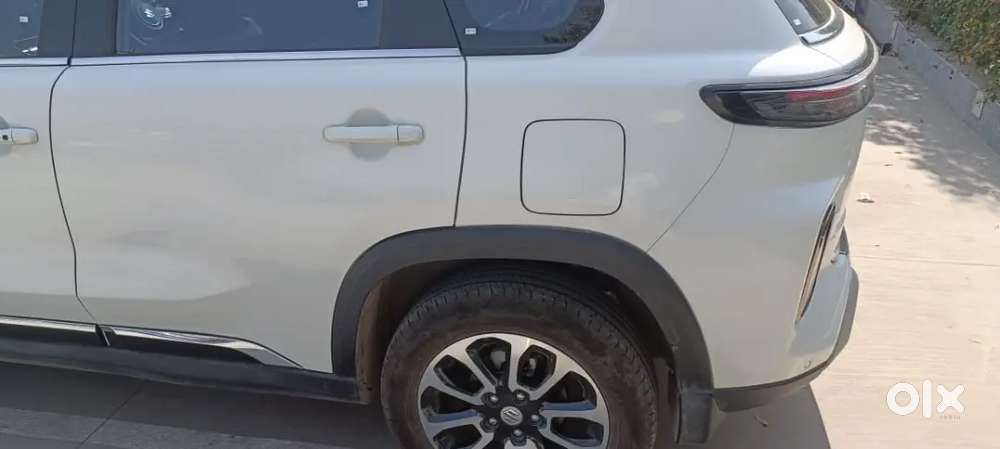 Maruti Suzuki Grand Vitara 2023 Petrol 28500 Km Driven