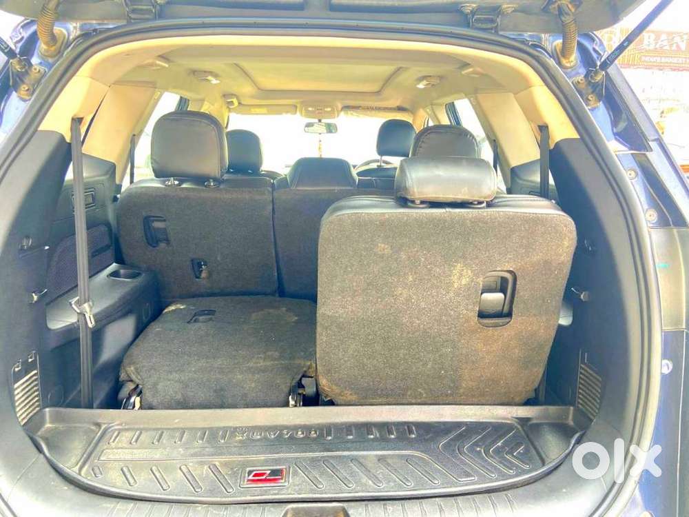 Mahindra Xuv700 2.2 Ax 5 Diesel At 7 Str, 2022, Diesel