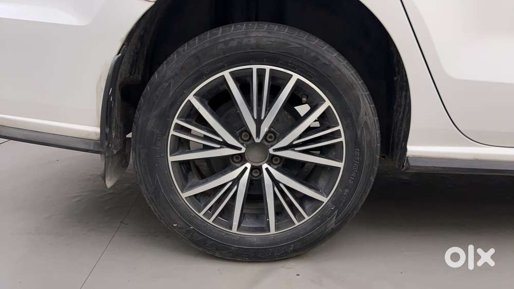 Volkswagen Vento 2010-2013 Petrol Highline At, 2022, Petrol