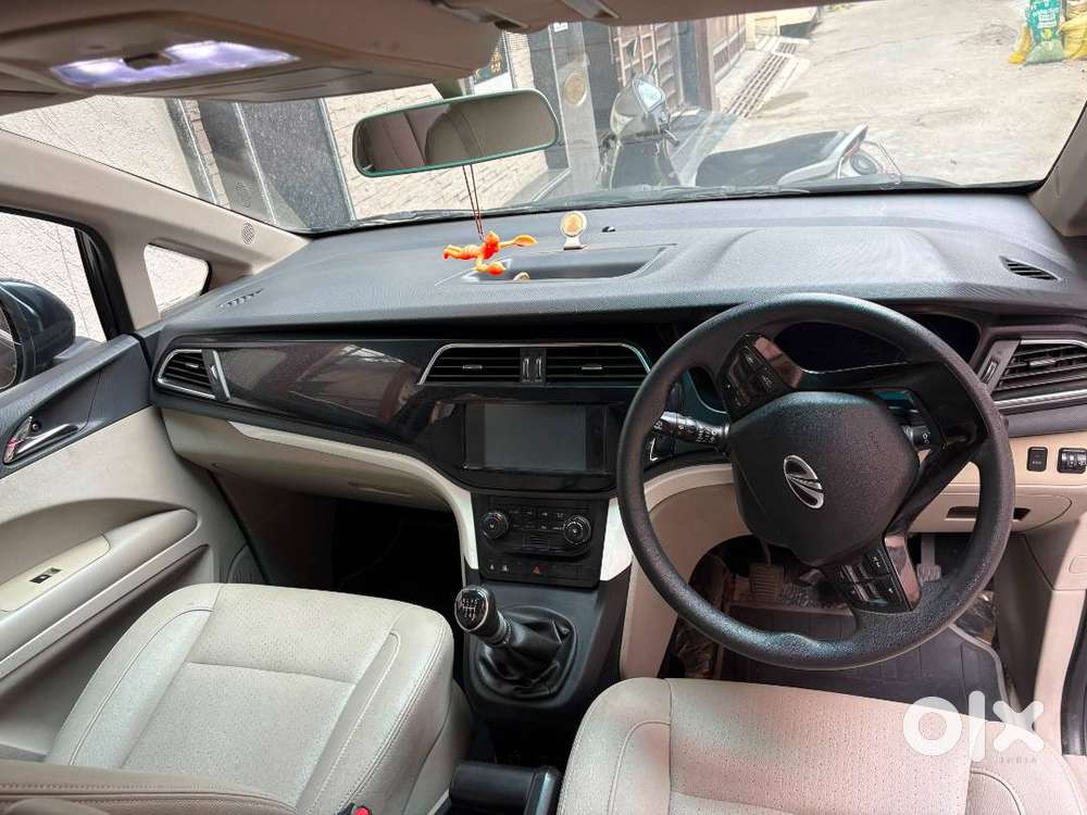 Mahindra Marazzo M8 Diesel 2018  Single Owner  Excellent Condition