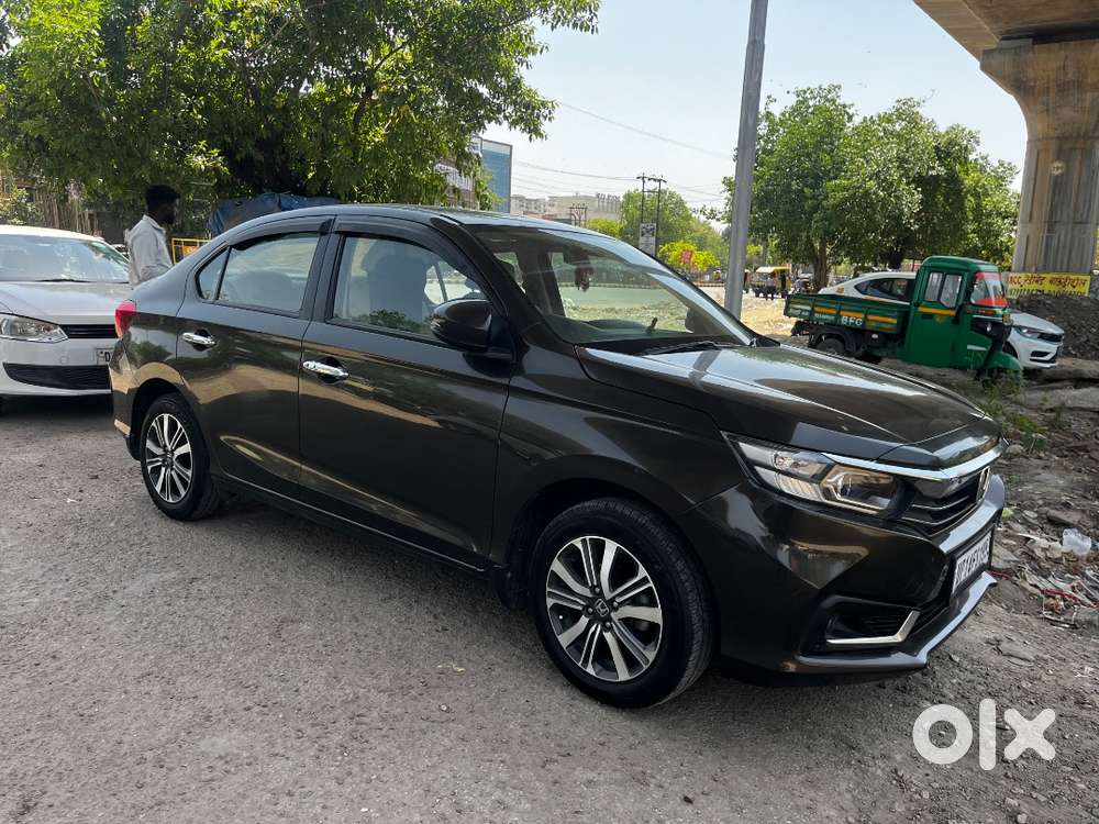 Honda Amaze 2023 Petrol Well Maintained