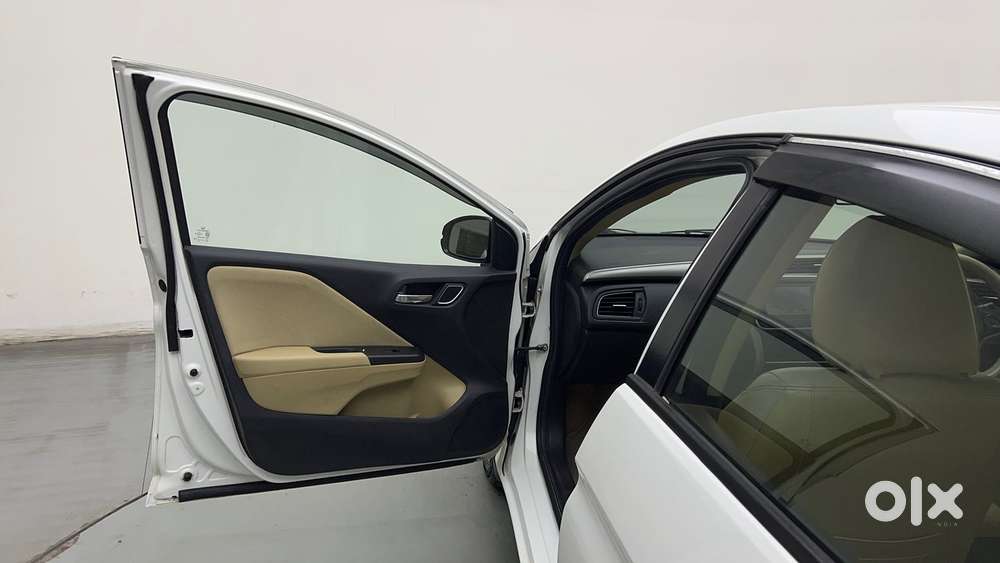 Honda City 1.5 V 4th Gen I-vtec Mt, 2022, Petrol