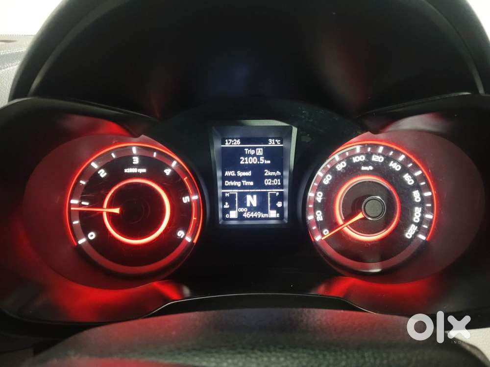 Mahindra Xuv300 W8 (o) 1.5 Diesel Amt, 2022, Diesel