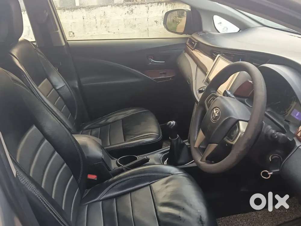 Toyota Innova Crysta 2017 Diesel 205000 Km Driven