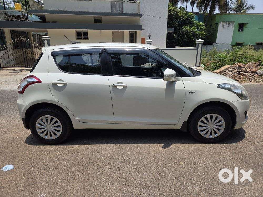 Maruti Suzuki Swift Vxi + Manual, 2014, Petrol
