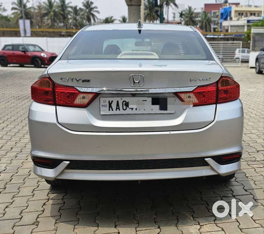 Honda City I-vtec V, 2017, Petrol