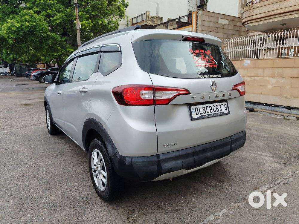 Renault Triber Rxt, 2023, Petrol