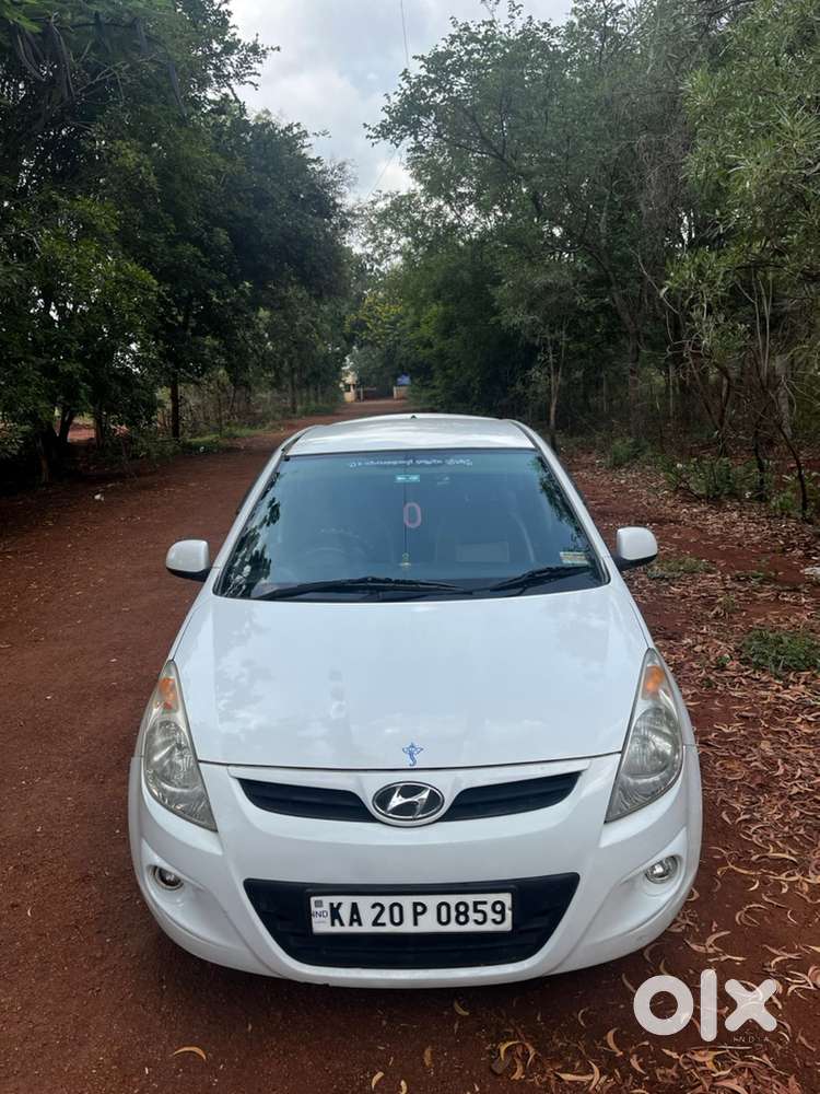 Hyundai I20 Magna Petrol 2010