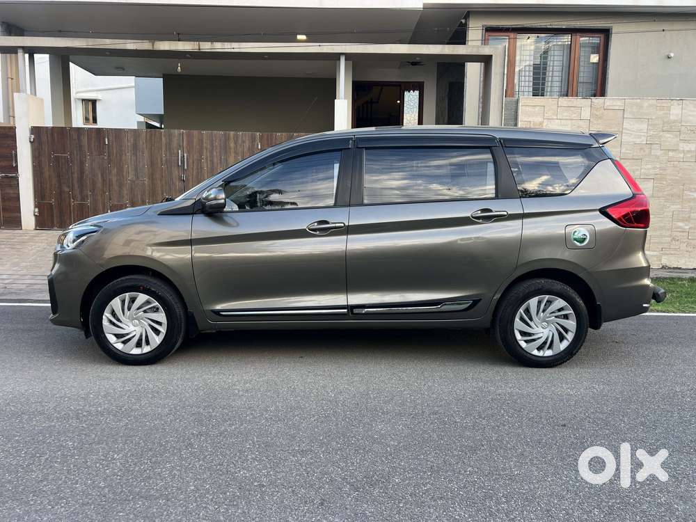 Maruti Suzuki Ertiga Vxi Shvs, 2024, Petrol