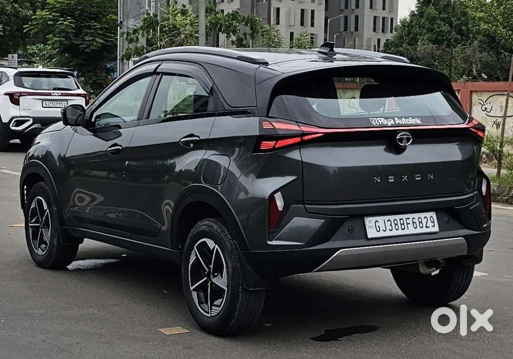 Tata Nexon Fearless Plus S 1.2 Revotron Petrol 7 Dca Dt, 2023, Petro..