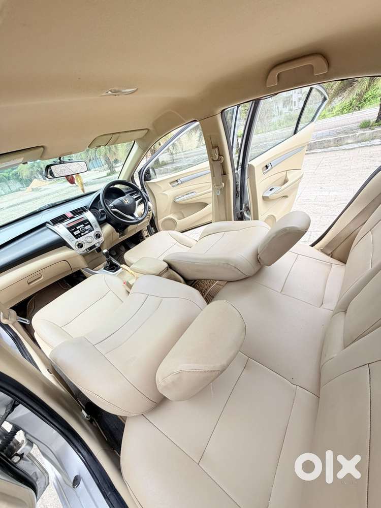 Honda City V Mt, 2011, Petrol