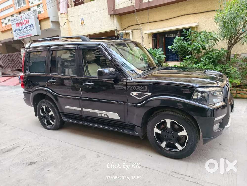 Mahindra Scorpio Classic 2023 Diesel Classic Manual