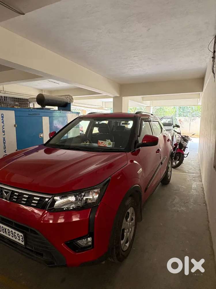 Mahindra Xuv300 2024 Petrol 9350 Km Driven