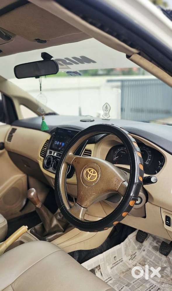 Toyota Innova 2.5 G4 Diesel 8-seater, 2005, Diesel