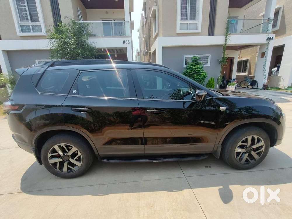 Tata Safari Red Dark Edition Xza+ Diesel Automatic