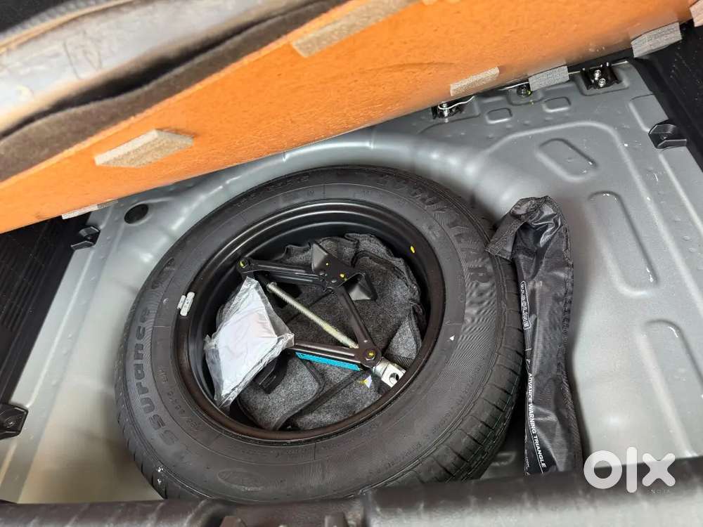 Kia Sonet 1.2 Htk Plus 2023 Model