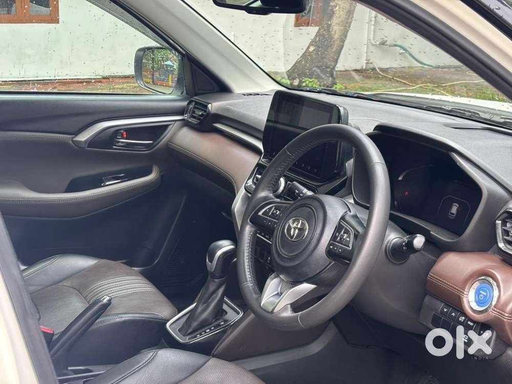 2022 Toyota Hyryder Hybrid V Automatic