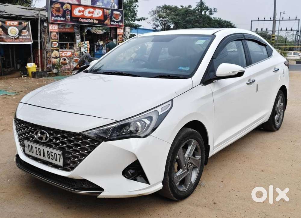 Hyundai Verna 1.5 Sx Petrol Mt, 2021, Petrol