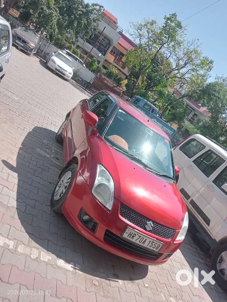 Good Condition Car Army Person Driving Tayer Ok  Hai Hr70 Number Hai