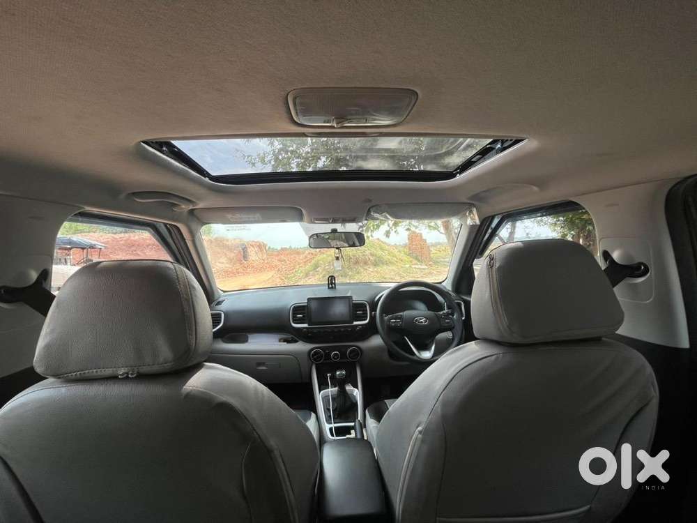 Hyundai Venue 2025 Petrol Good Condition