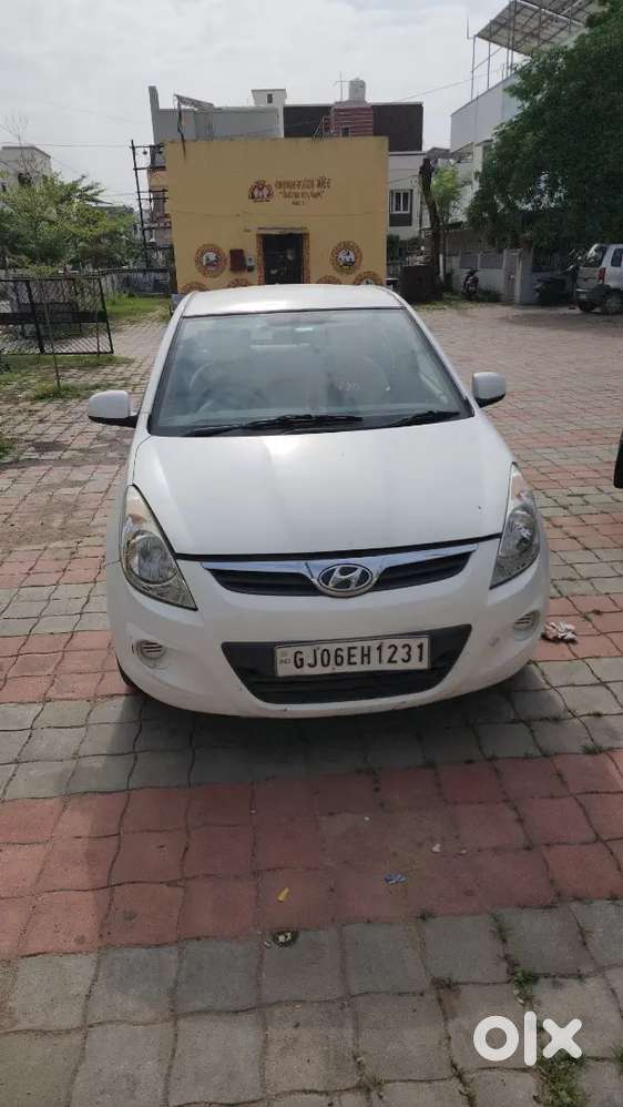 Hyundai I20 Magna Petrol 2011