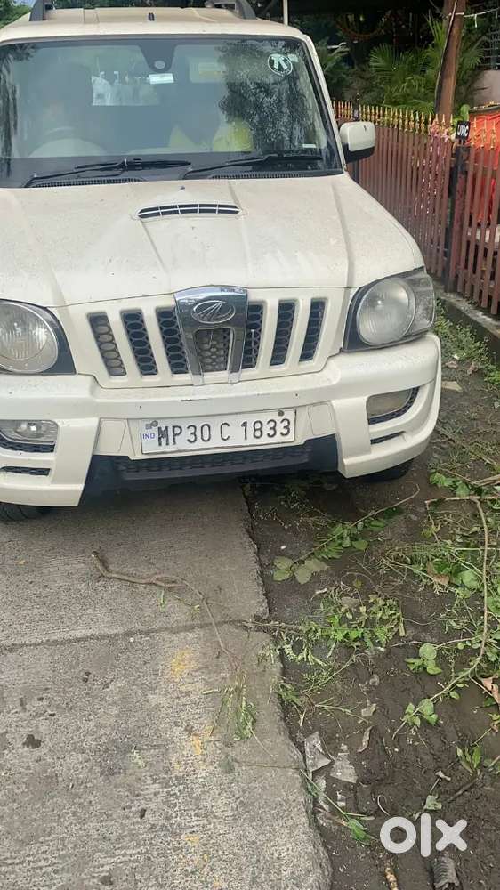 Mahindra Scorpio Classic 2013 Diesel 80000 Km Driven