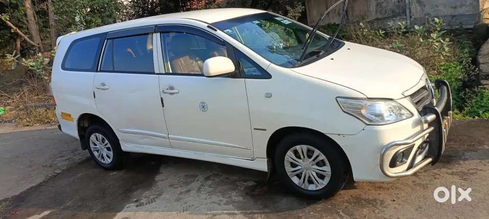 Toyota Innova 2016 Diesel Well Maintained