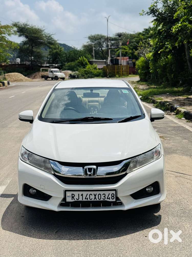 Honda City V Mt Sunroof, 2016, Petrol