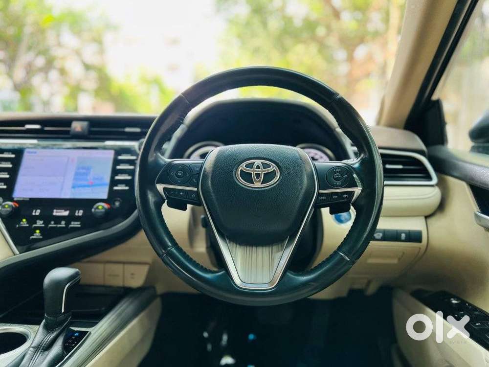 Toyota Camry Hybrid, 2019, Petrol