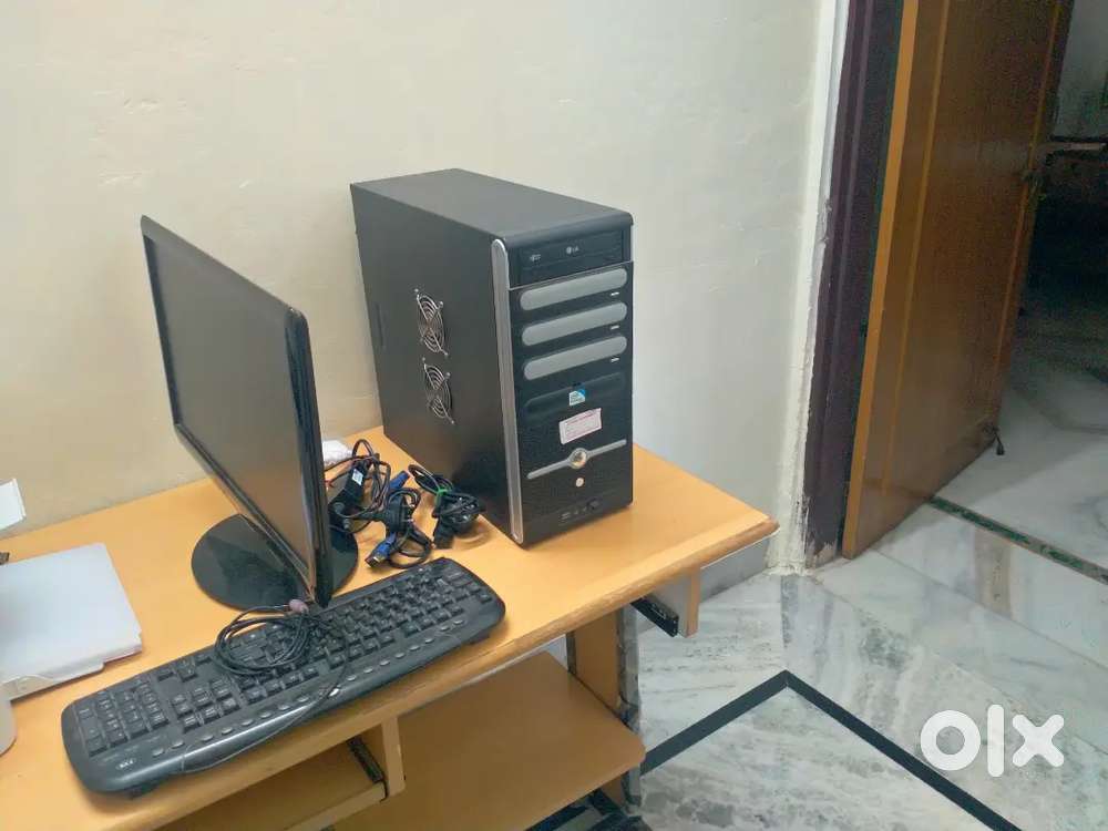 Refurbished Monitor CPU Keyboard Mouse Complete Set up