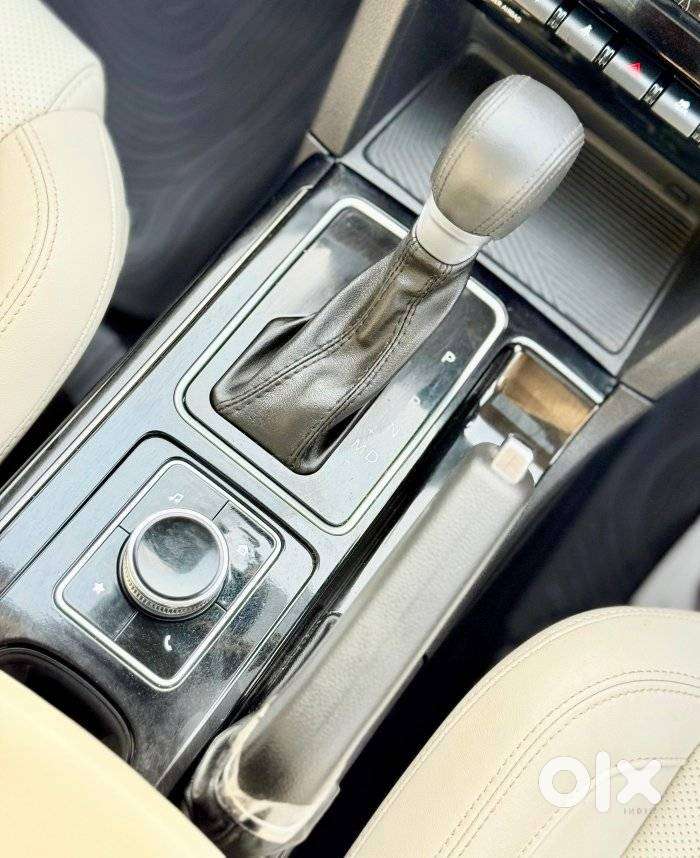 Mahindra Xuv700 2.2 Ax 7 Diesel At Str, 2024, Diesel